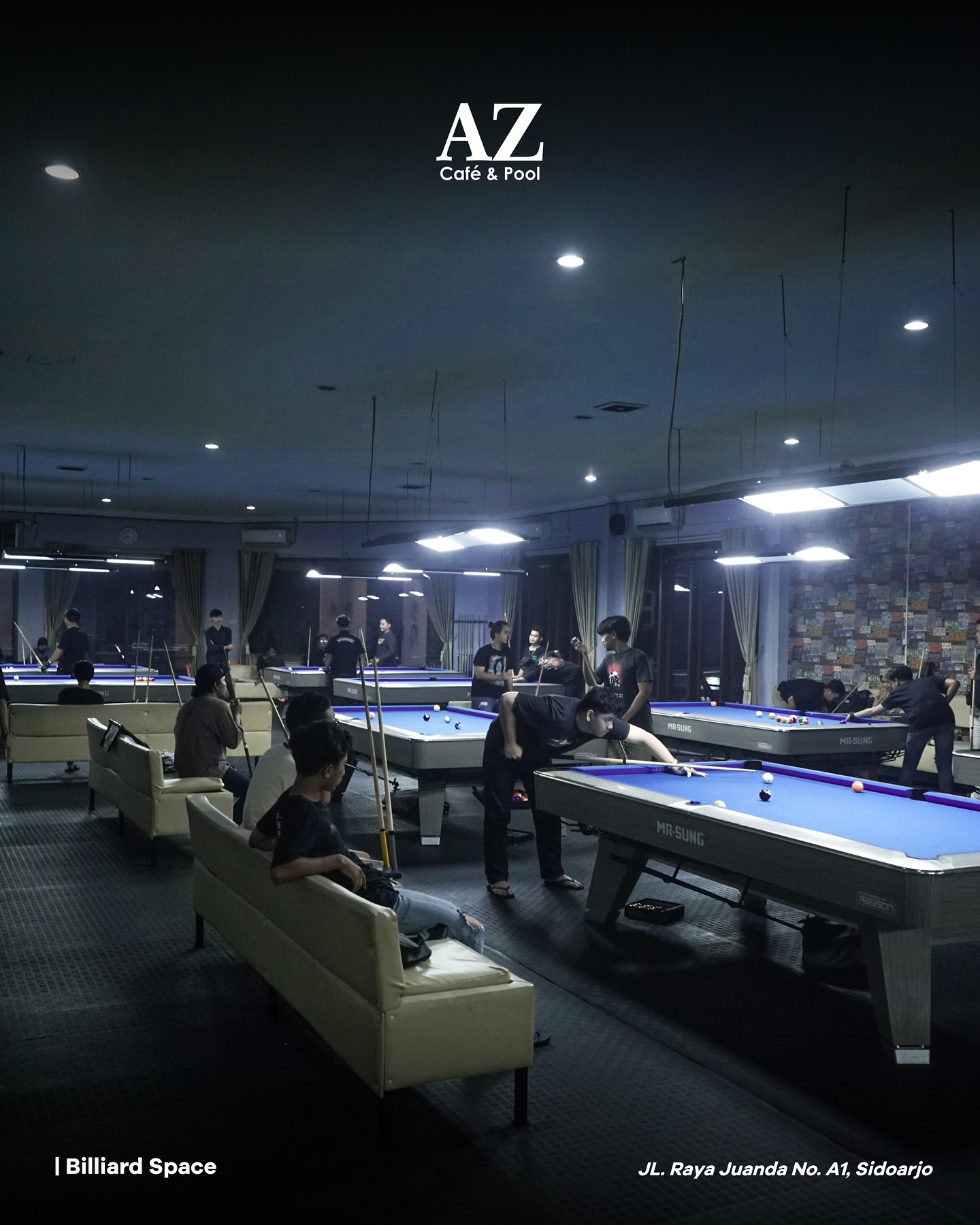 Detail meja biliar AZ Cafe & Pool